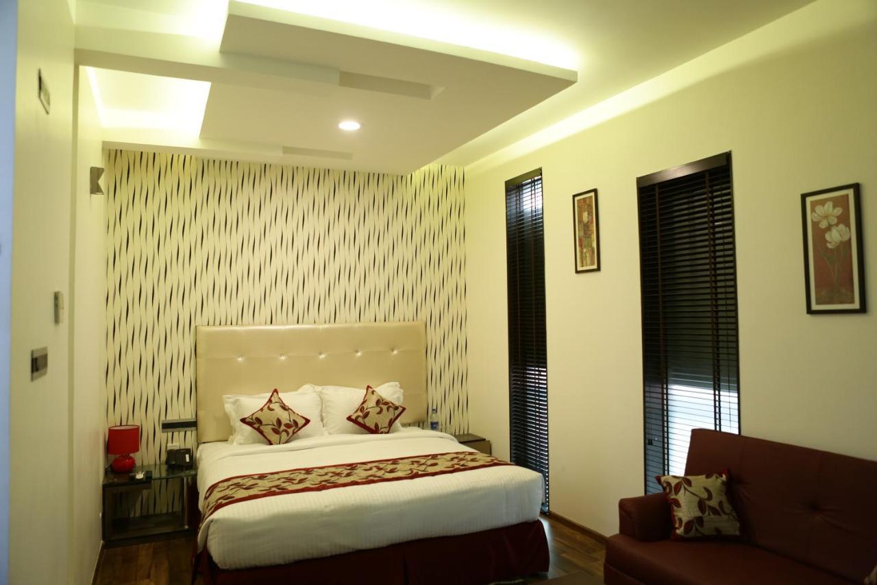 The Spin Hotel Chennai Exterior foto